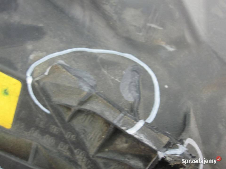 QASHQAI I J10 LIFT 11r lampa prawy przód
