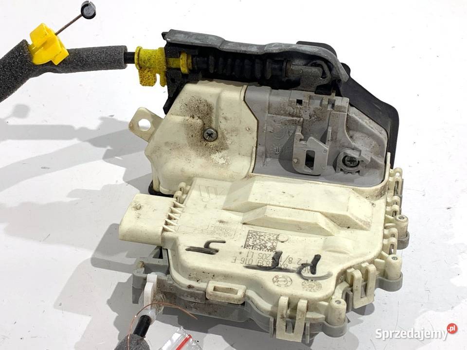 ZAMEK DRZWI PRAWY TYŁ AUDI A4 B9 Kombi