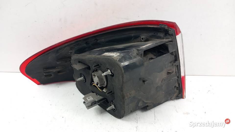 FORD MONDEO MK4 LIFT HB LAMPA TYŁ PRAWA Zbierkowo