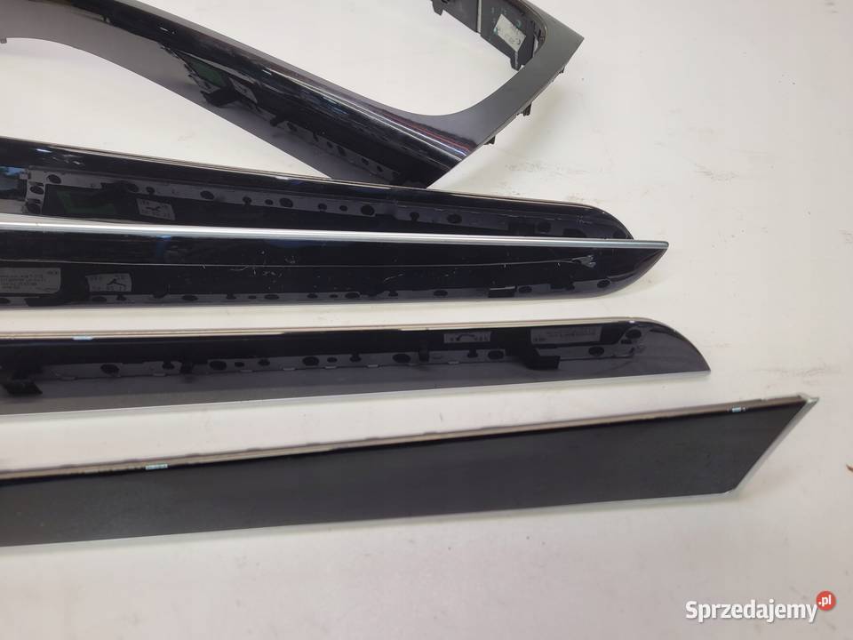 DEKOR TUNELU AUDI A4 B8 A5 8K0863305P BLACK