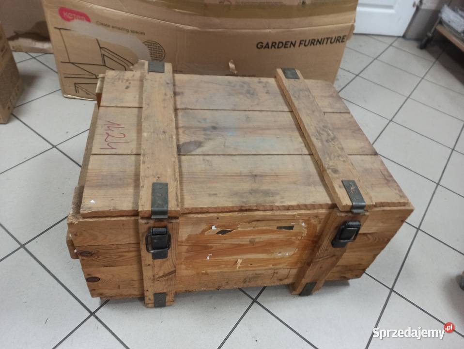 Drewniana skrzynia wojskowa 81x 61 x 41 sprzedam