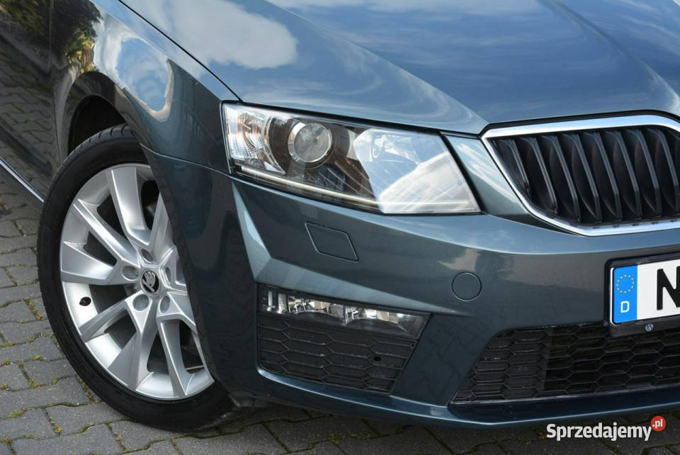 koda Octavia 20TDI184 VRS Duża Navi BiXenon Ledy centralny zamek Ostrów Mazowiecka