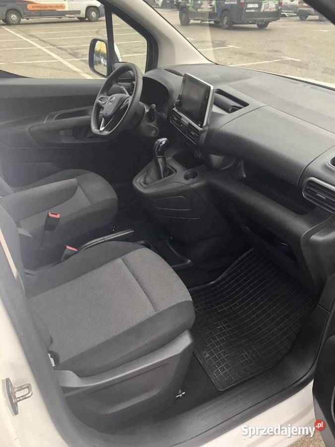 Opel combo 2020 FVAT Krasne