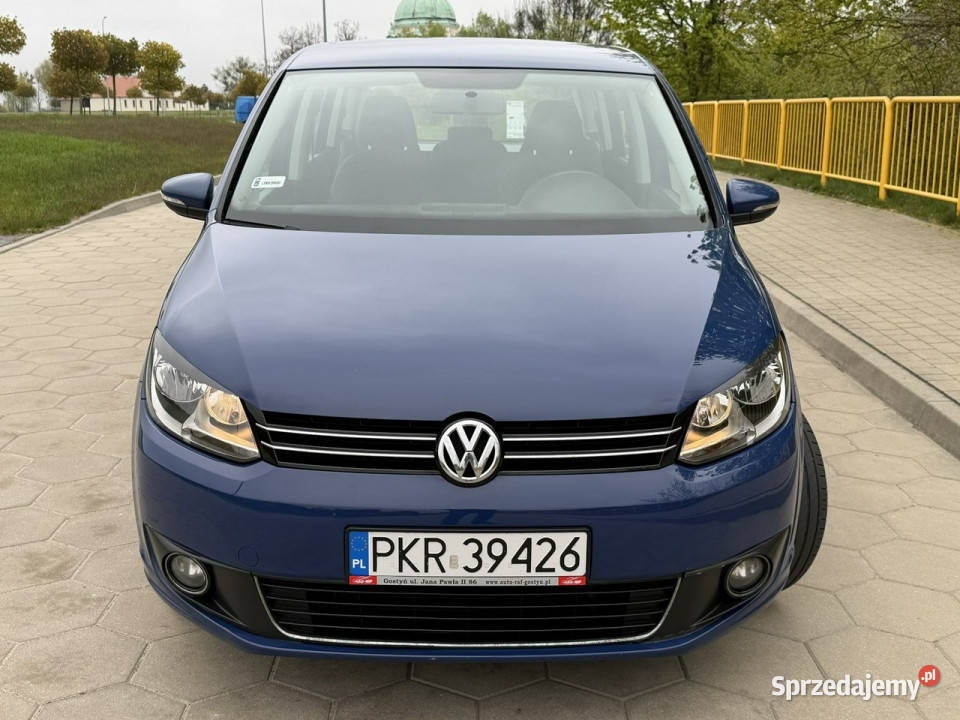 Volkswagen Touran Volkswagen Touran 16TDI 2010 światła do jazdy dziennej Gostyń