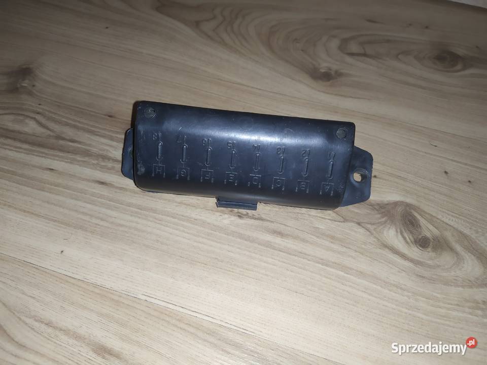 Nowa skrzynka bezpieczników Fiat 126p ST FL Skrzynki bezpieczników Pruszków