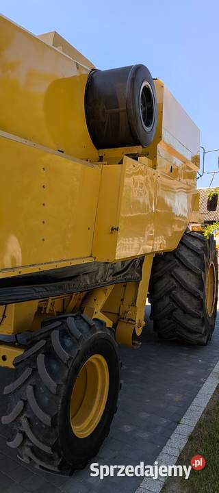 NewHolland nieuszkodzony Zbożowe Kłonowiec-Koracz