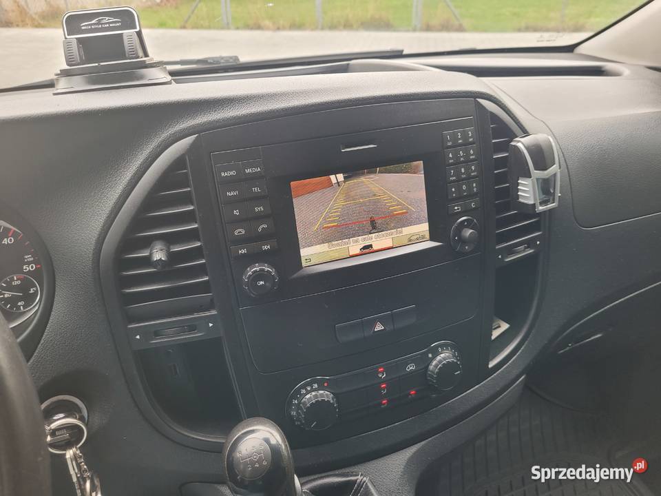 Mercedes nieuszkodzony