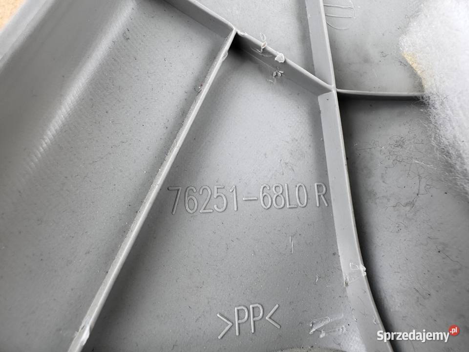 SUZUKI SWIFT MK7 OSŁONA SŁUPKA TYŁ TYLNA LP osobowe Osłony i zaślepki