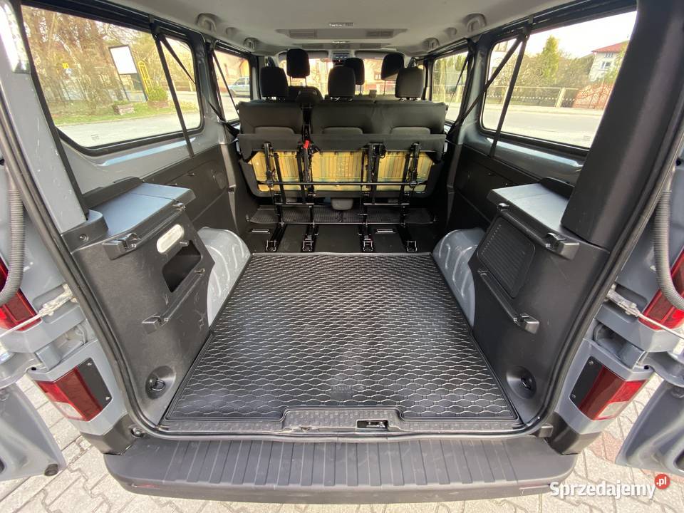 Renault Trafic 20 150 9 osobowy Salon Polska poduszka powietrzna Trafic