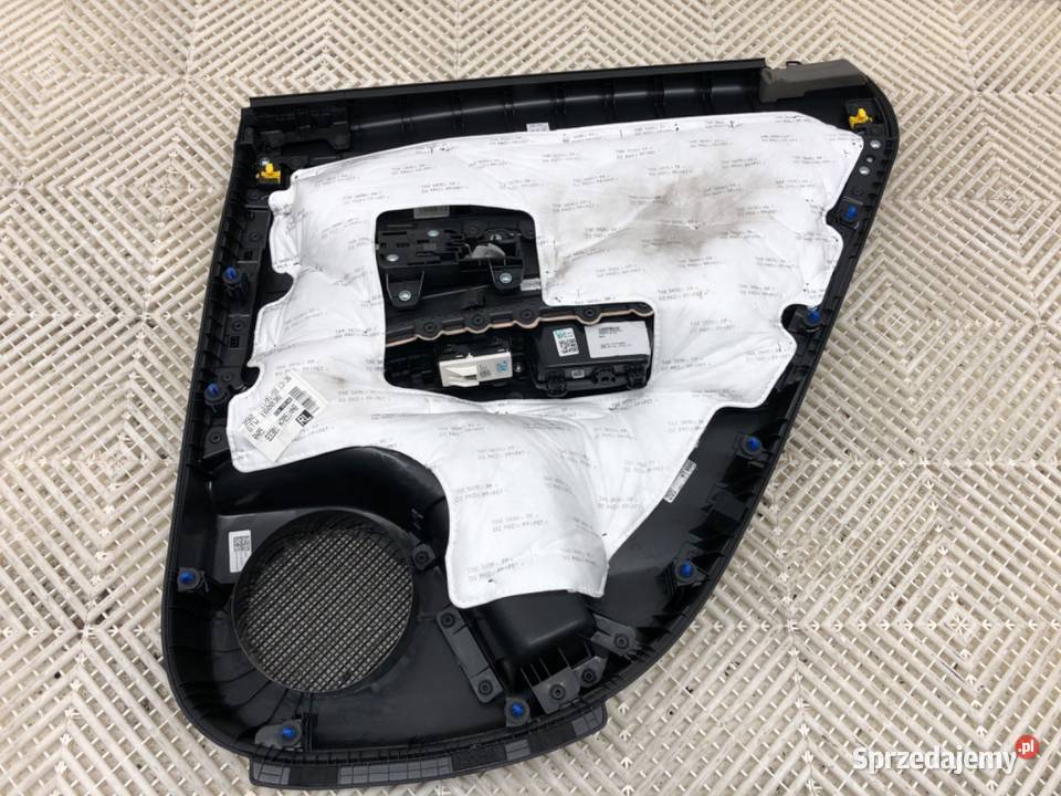 BOCZEK DRZWI LEWY TYŁ HYUNDAI TUCSON SUV sprzedam