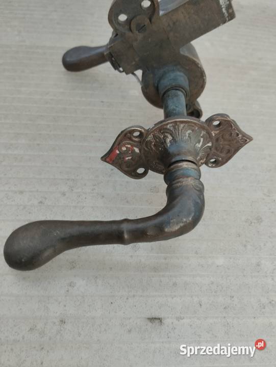 Stary zamek mosiężny