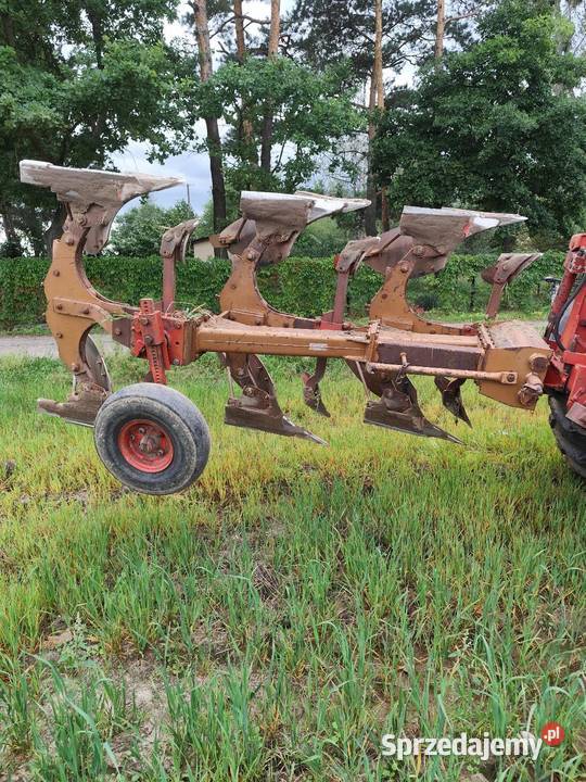 Pług 3 skibowy obrotowy Goizin Dmosin Drugi