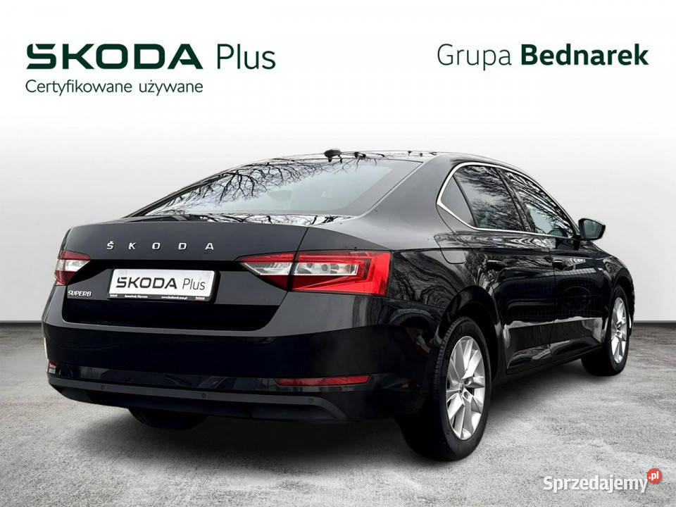 koda Superb Bezwypadkowy Salon Polska Serwis ASO Motoryzacja łódzkie Łódź sprzedam