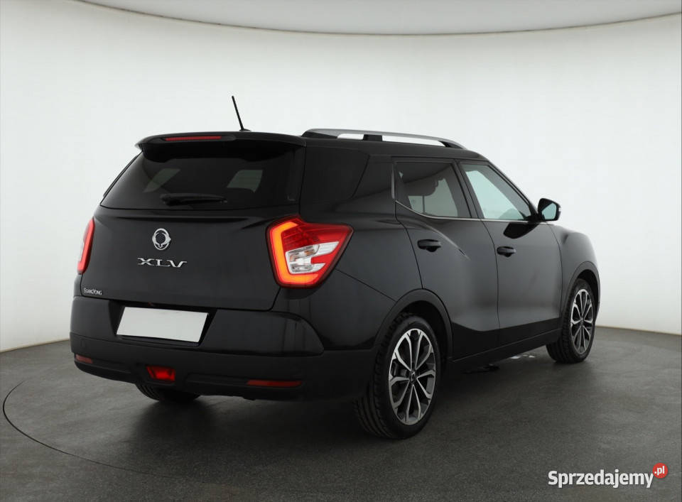 SsangYong XLV 16 eXGi światła przeciwmgielne