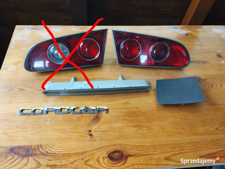 Lampa lampa lewa tył zamek klapa Seat cordoba Swarzędz