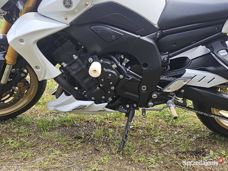 Yamaha fz8n benzyna Załuski