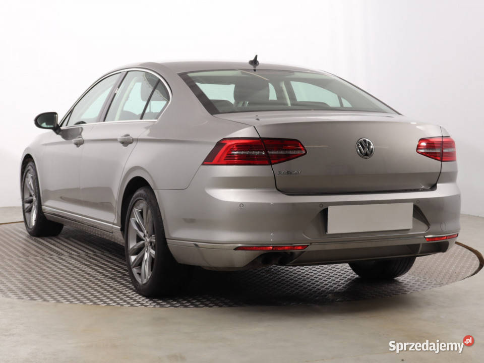 VW Passat 18 TSI Rok produkcji 2016 Katowice