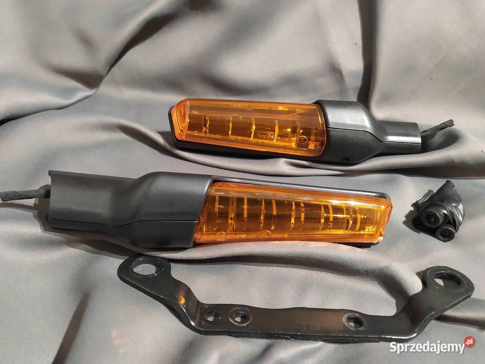 HARLEY FXDR KIERUNKOWSKAZ LED MOCOWANIE TABLICY Oświetlenie Luboszyce