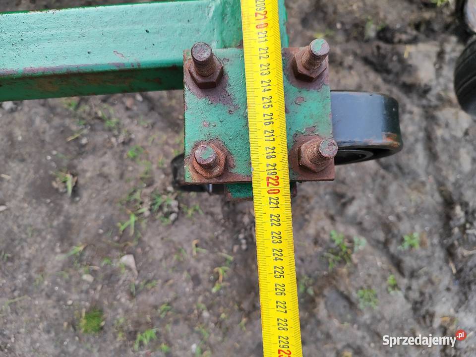 Kultywator z wałkiem