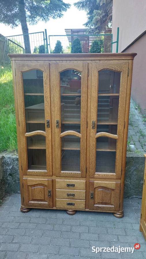 Duży kredens w okleinie dębowej Kredensy i witryny Poznań