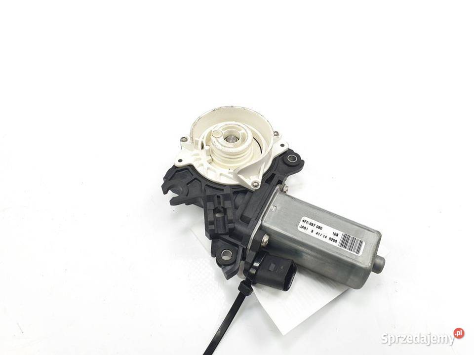 DOCIĄG DRZWI AUDI A8 L D4 4F0987060 Lipno