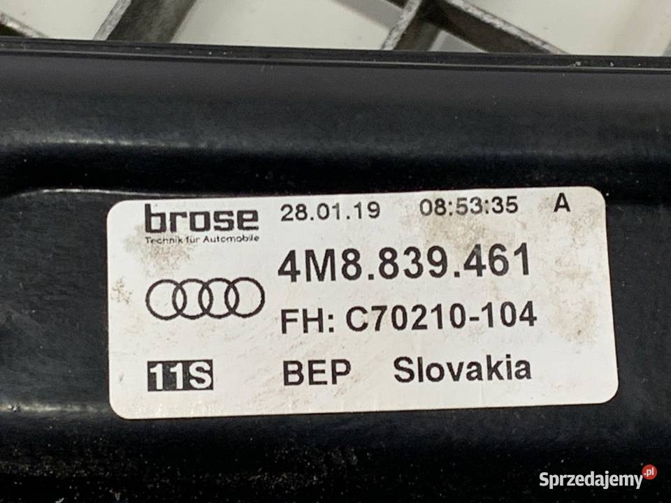 PODNOŚNIK SZYBY LEWY TYŁ AUDI Q8 4M8839461 SUV