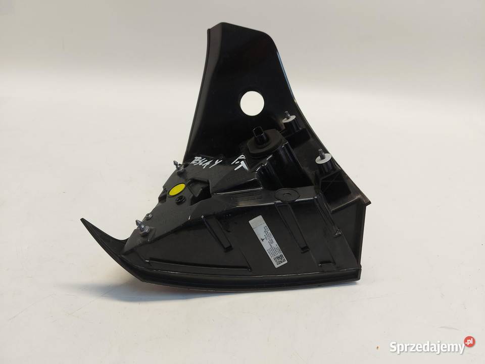 TESLA MODEL Y 2024r LAMPA PRAWA TYŁ TYLNA osobowe