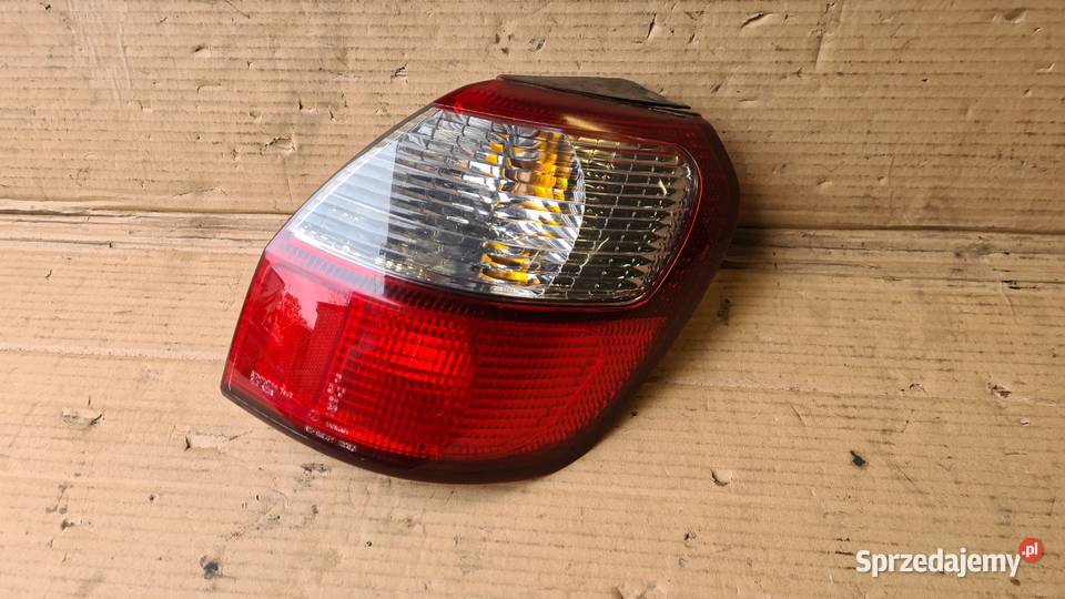 Subaru Legacy 3 BH5 lampa lampy tylne tył kombi