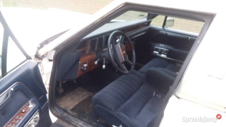 Lincoln Town Car 50 silnik kanapa fotel drzwi Rok produkcji 1988 Rzeszów sprzedam
