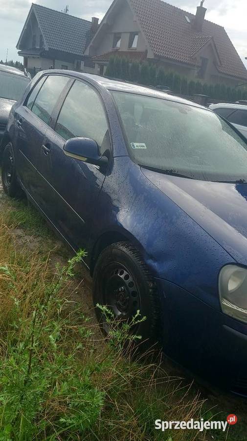 Golf 5 benzyna 14 elektryczne szyby Śrem