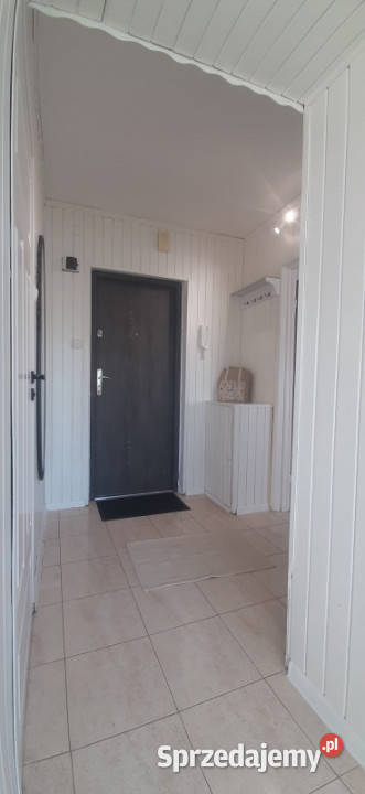 Duża jasna kawalerka 34 m2 balkon 9 piętro winda Piętro 9