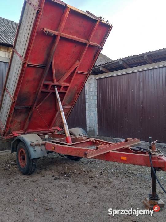 Sprzedam przyczepę wywrotkę jednoosiową Przyczepy rolnicze Radom