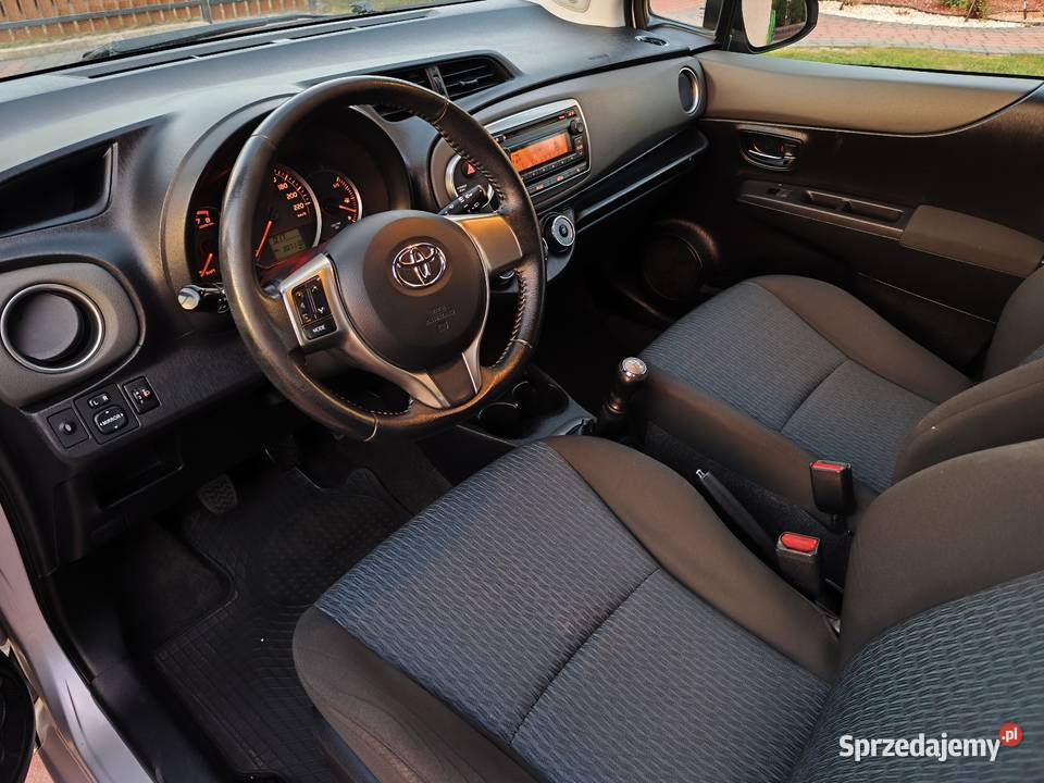 Toyota Yaris III 2012r Benzyna Zadbana 4/5 mazowieckie Łochów