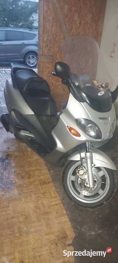 Sprzedam skuter piaggio x9 uszkodzony Ksawerów
