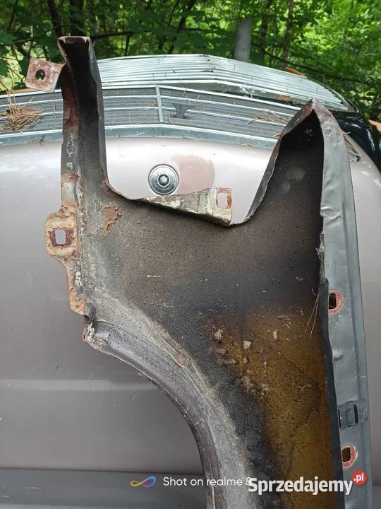 Mercedes 190 W201 błotnik przedni prawy Skarżysko-Kamienna