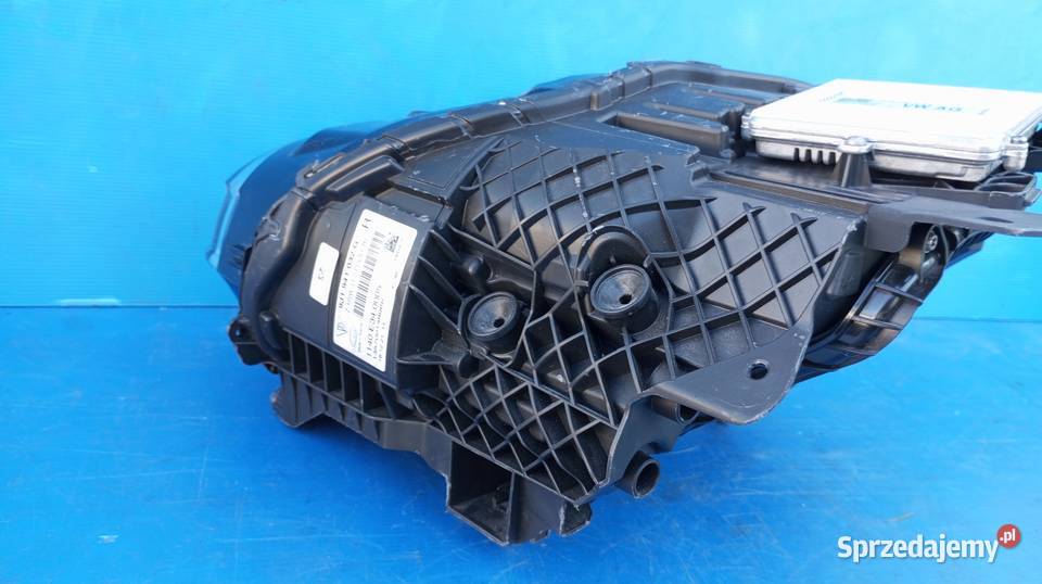 LAMPA PRAWY PRZÓD 9J1941032G PORSCHE TAYCAN 9J1 Nowy Tomyśl