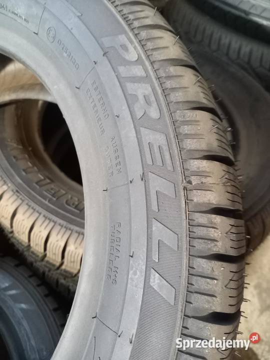 4x Opona NIEUŻYWANA ZIMOWA 20555R15 PIRELLI 99 Zaścianki sprzedam