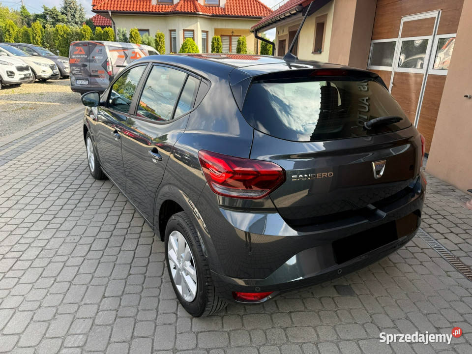 Dacia Sandero 10 SCe 66 Klima CarPlay III 2020 Rok produkcji 2022 Orzech