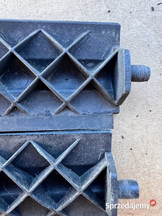 Łopatki pióra żaluzji chłodnicy 620C45475R Rok produkcji 2014 Brzesko sprzedam