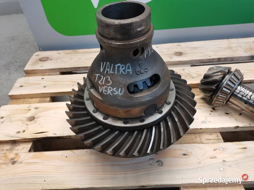 Valtra T213 Versu Środek mostu TB0147 Pozostałe