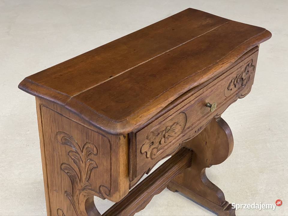 Rzeźbiona dębowa konsola z szufladą szafka