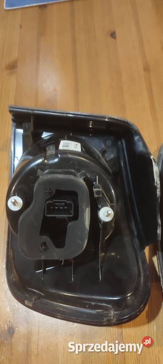 Lampy tylne VW GOLF 5 PLUS idealneoryginał podkarpackie Krosno sprzedam