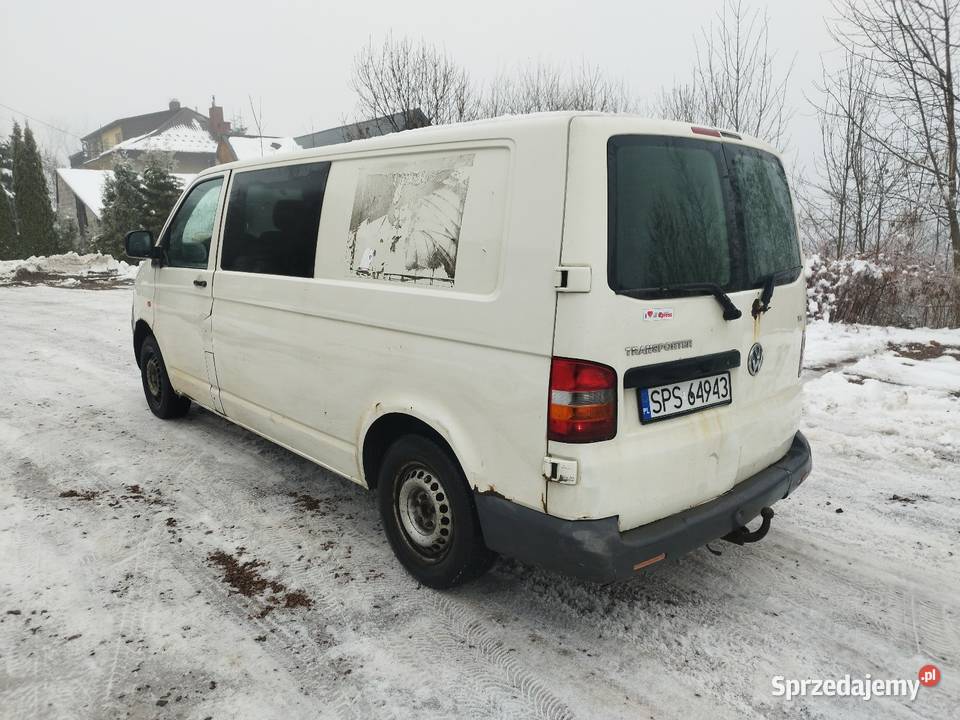 Volkswagen Transporter T5 brygadówka Doka 6 osób Rok produkcji 2005 Mogilany