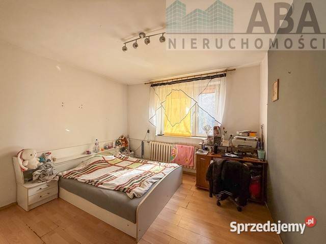 DOM Z DUŻYM POTENCJAŁEM BUDYNKI GOSPODARCZE