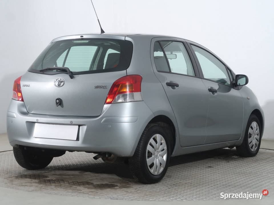 Toyota Yaris 10 VVTi wspomaganie kierownicy Bielany Wrocławskie sprzedam