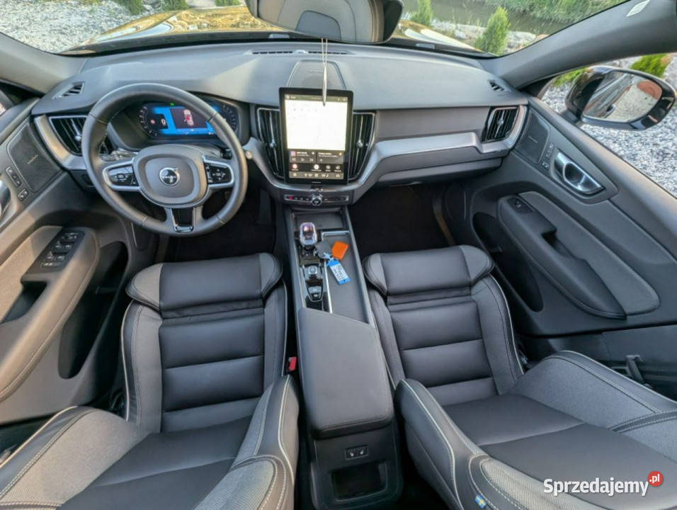 Volvo XC 60 AWD HarmanKardon Plus Dark II 2017 automatyczna XC 60 Kamienna Góra