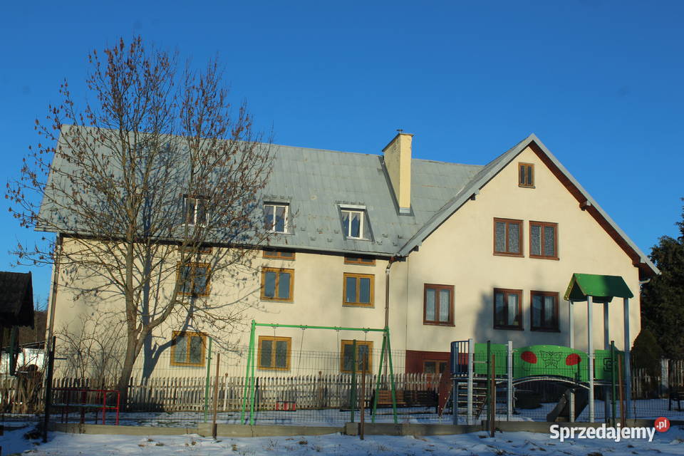 Dom wielkopowierzchniowy mieszkalny