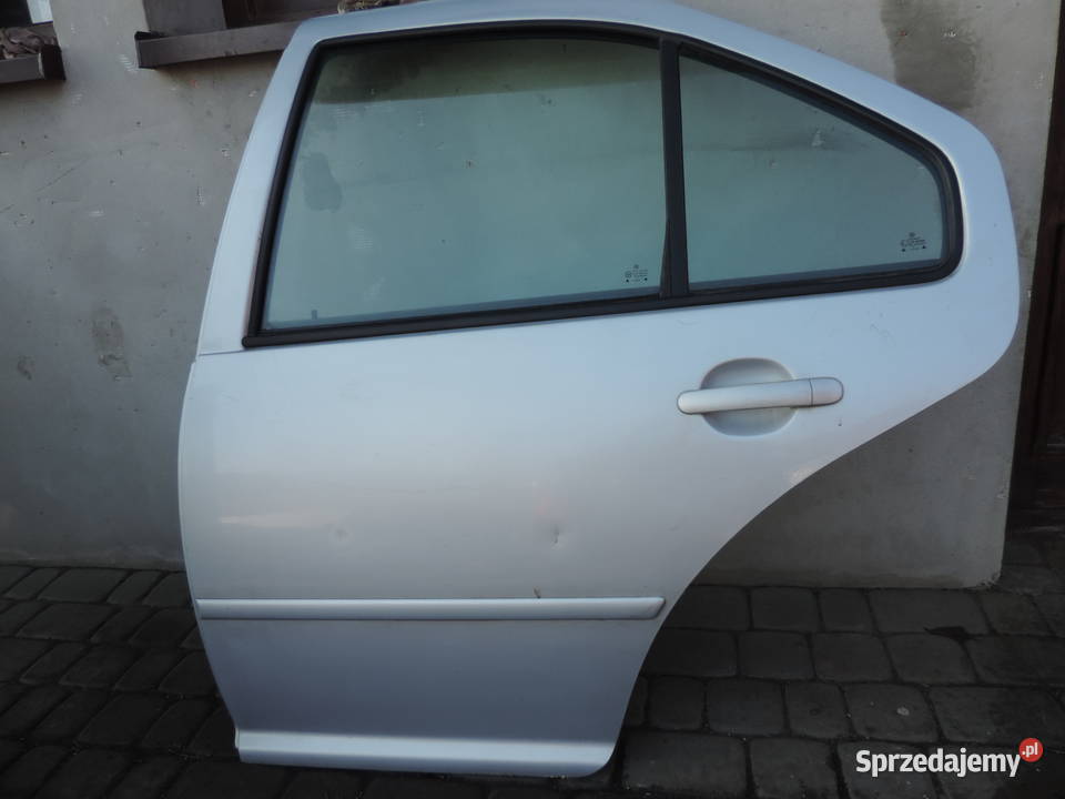 DRZWI LEWY TYŁ VW BORA SEDAN Drzwi Nowy Sącz