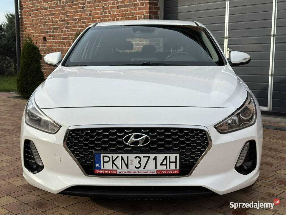 Hyundai i30 III 2017 Sadlno