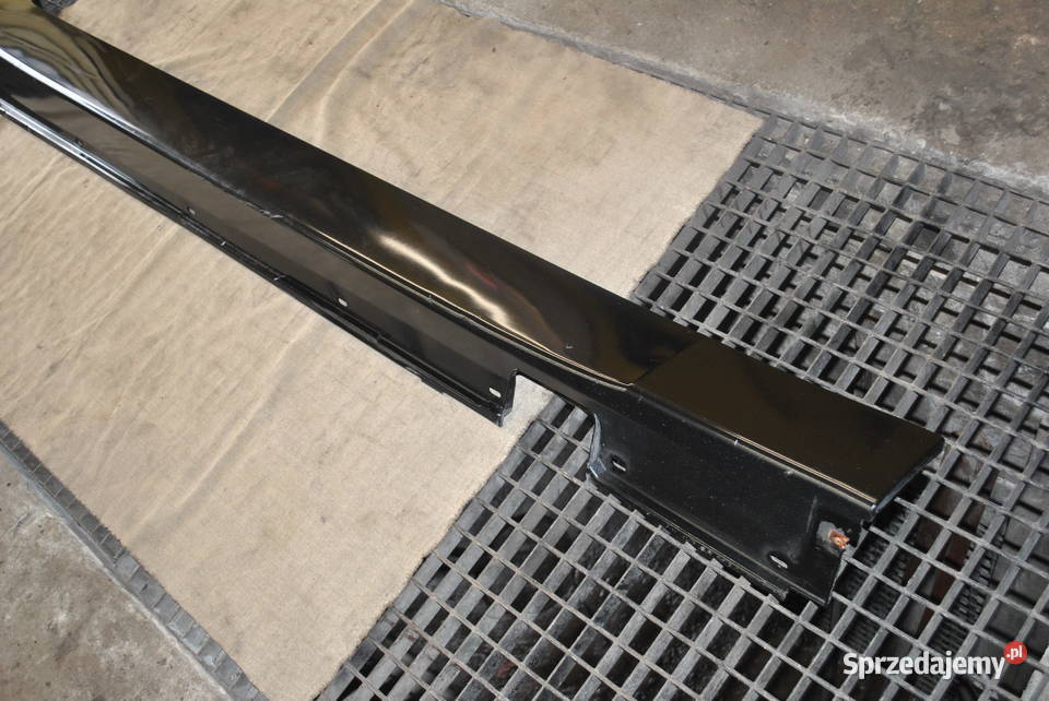 Nakłądka progu lewa przednia BMW E60 E61 Poręba